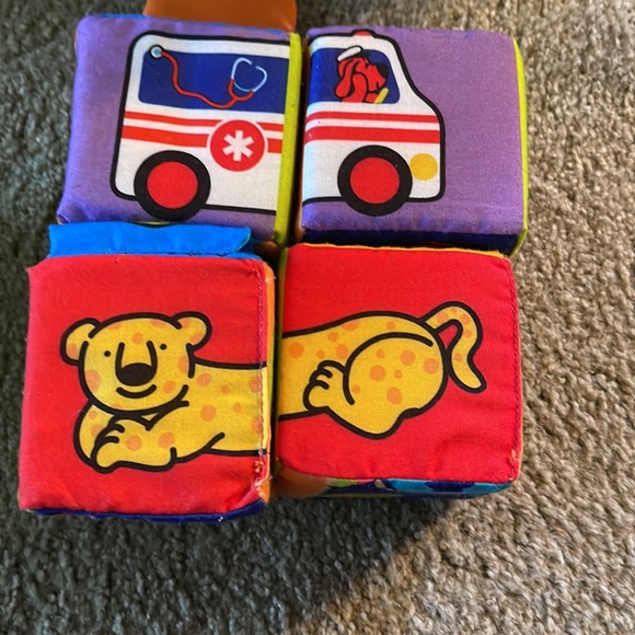 Melissa & Doug Kids Match and Build Soft Blocks Set - Picture 9 of 11